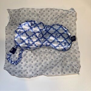 Roller Rabbit Blue and White Sleep Mask Set
